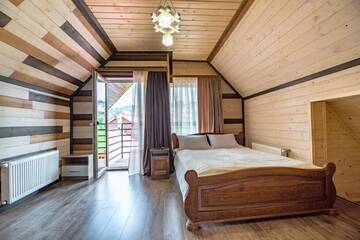 Фото номера Улучшенный четырехместный номер Гостевой дом Hotel Familiia г. Буковель 3
