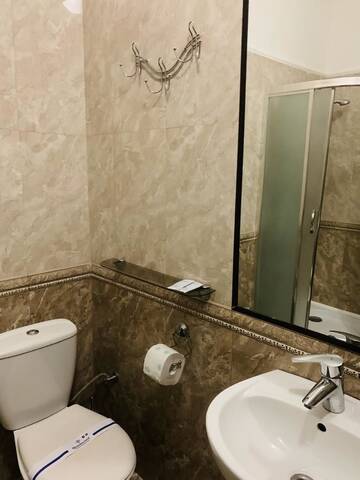 Фото номера Двухместный номер с 1 кроватью Отель LUXURY Лакшери г. Буковель 2