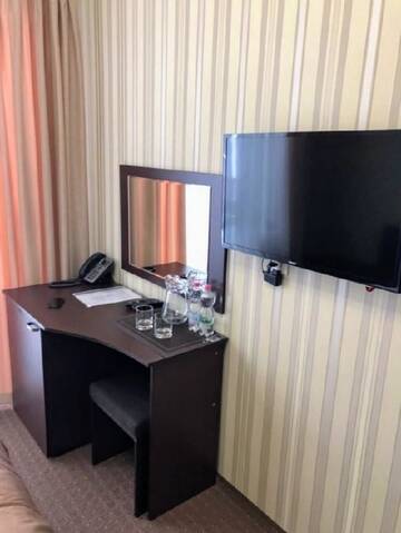 Фото номера Стандартный двухместный номер с 2 отдельными кроватями Отель Rooms in Kasimir resort hotel г. Буковель 12