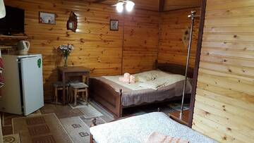 Фото номера Улучшенный трехместный номер Гостевой дом Sadyba u Halyny Sunrise г. Буковель 8