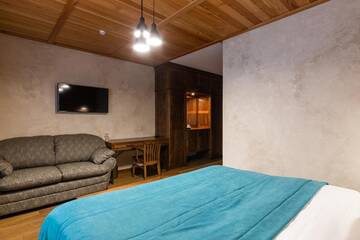 Фото номера Улучшенный двухместный номер с 1 кроватью Отель Ганц &amp; Spa г. Буковель 19