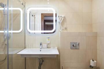 Фото номера Трехместный номер Отель Ганц &amp; Spa г. Буковель 5