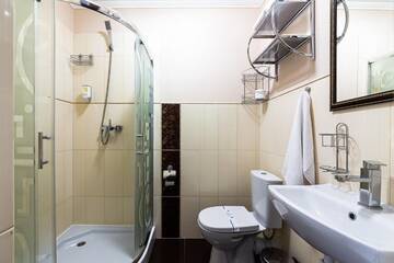 Фото номера Двухместный номер Делюкс с 1 кроватью или 2 отдельными кроватями, вид на горы Отель Hotel SKI Lift 7 г. Буковель 10