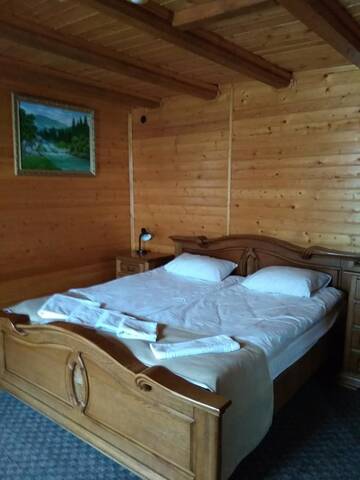 Фото номера Люкс с балконом Отель Dovbushanka Hotel in Bukovel г. Буковель 2